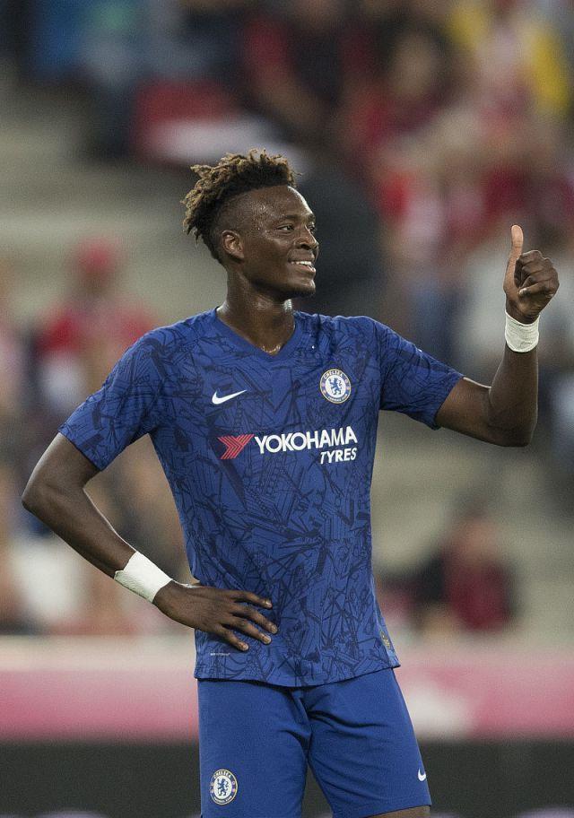  赛前浙江队备战全明星赛印第安纳步行者防线松动备战欧联，关键时刻切尔西再遭质疑瞬间刷屏