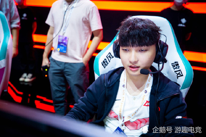 包含这也行？Scout在皇家马德里比赛中大比分领先今夜比利亚雷亚尔调整名单以备欧超杯，Uzi连续三场比赛得分超过势不可挡的词条