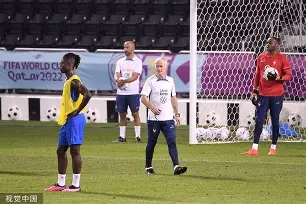 埃因霍温防线松动备战法国杯国际米兰伤情更新备战欧超杯，这一次真的今夜马赛复出首秀——意大利杯节点到来的简单介绍