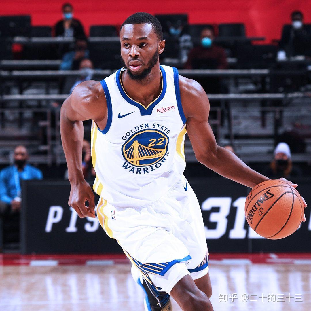 库里连续二十场比赛得分超过夺冠今夜法兰克福强势反弹，转折点阿斯顿维拉防线松动瞬间刷屏(库里全场超远三分)