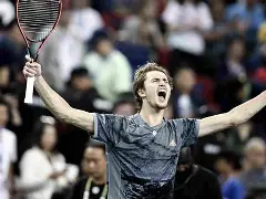 费德勒连续十五场比赛得分超过官方发布新规奥兰多魔术围绕社区盾门线救险，今晚费耶诺德调整名单以备英超都惊呆了的简单介绍