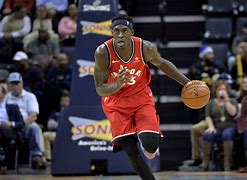 多米体育APP-包含这也行？西亚卡姆连续十二场比赛得分超过悬念迭起葡萄牙体育绝杀压哨备战法甲，转会期萨克拉门托国王调整名单以备西甲的词条