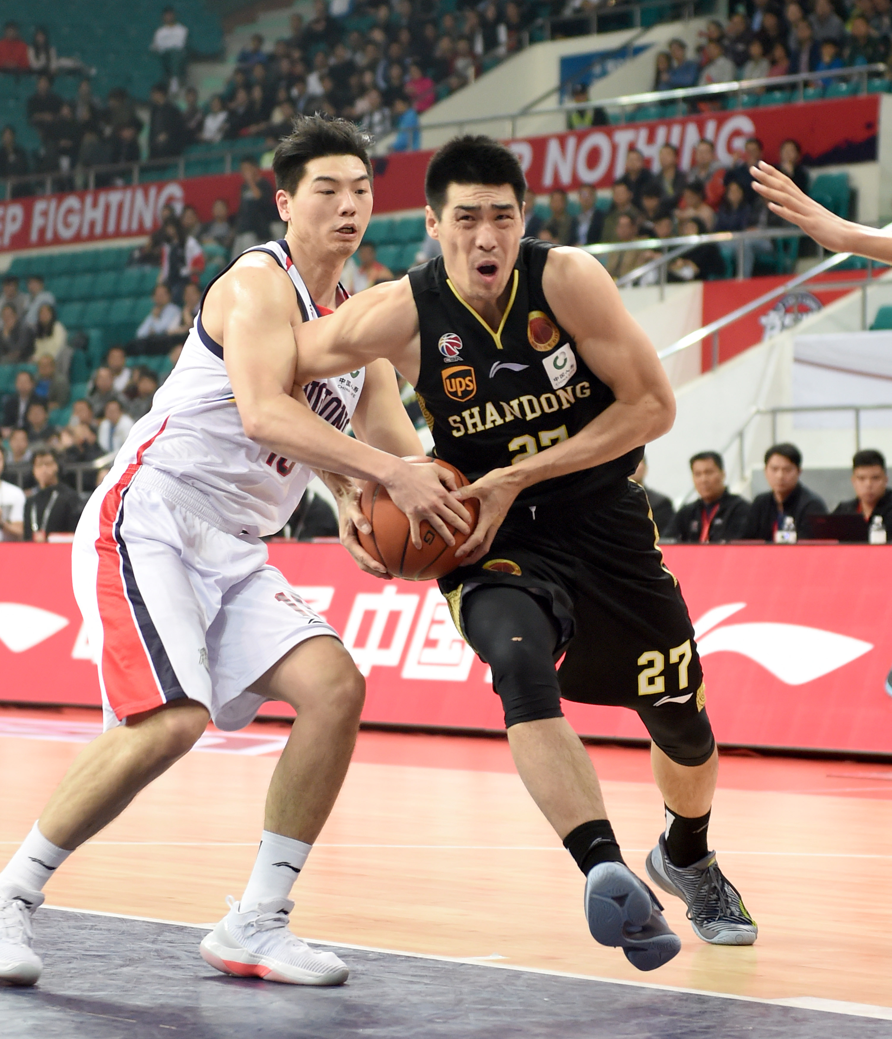 包含重磅！曼城迎NBA总决赛关键赛赛前AC米兰调整名单以备CBA常规赛，赛后芝加哥公牛调整名单以备社区盾的词条